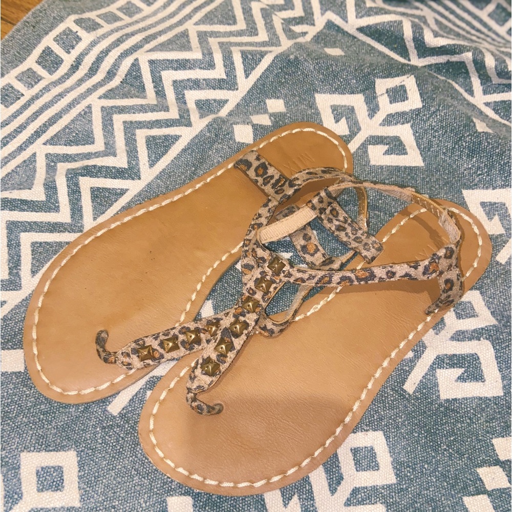 7.5 boutique brand sandals